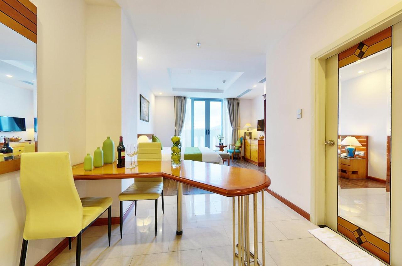 Richico Luxury Apartel Ocean Da Nang Esterno foto